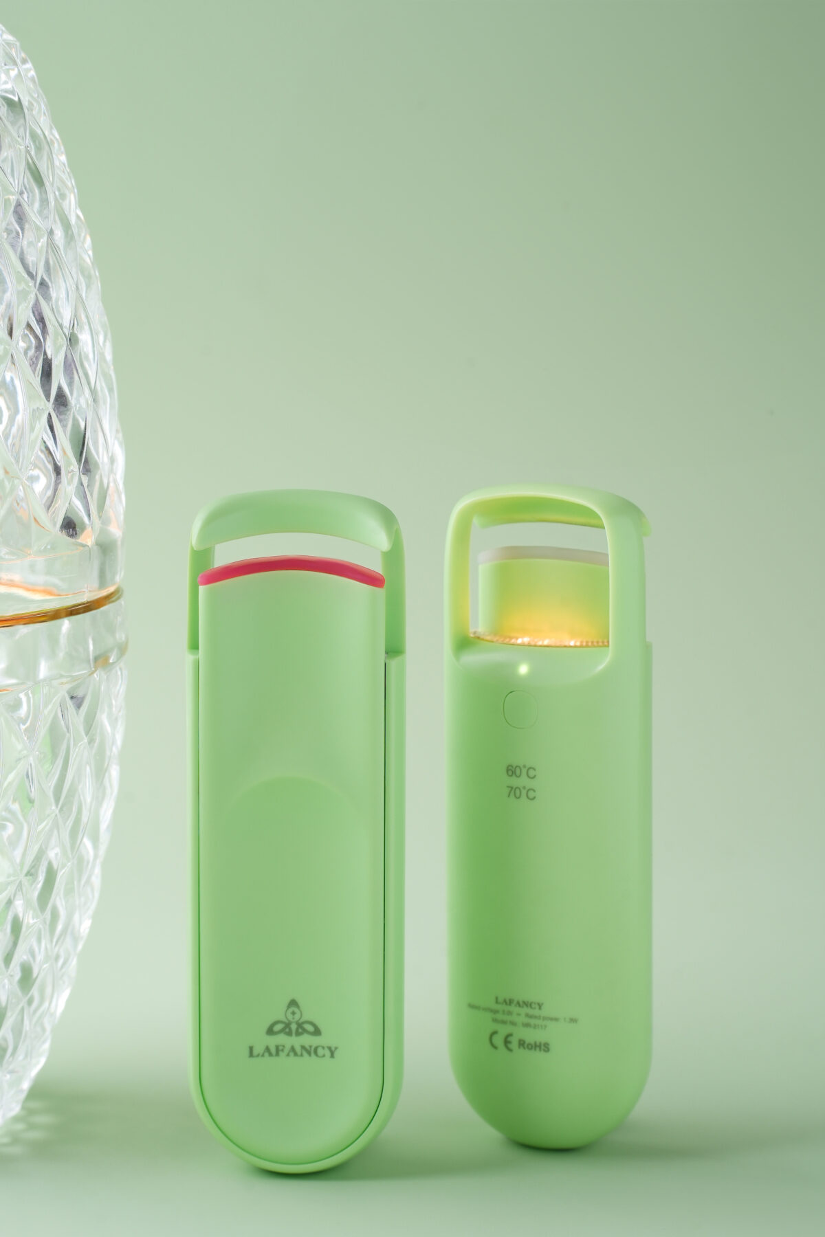 may-uon-mi-nhiet-lafancy-premium-heated-eyelash-curler-4
