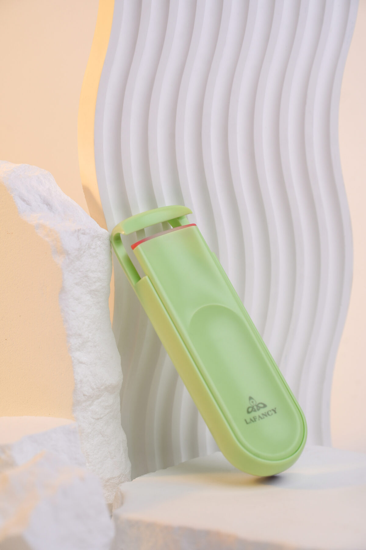 may-uon-mi-nhiet-lafancy-premium-heated-eyelash-curler-5